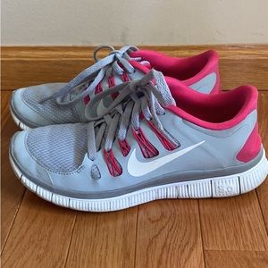 Women’s Nike running shoes size 7.5